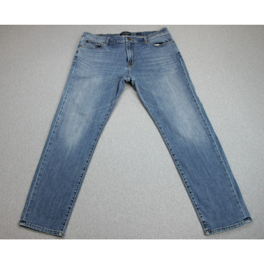 Lucky Brand Jeans Mens Size 38 x 32 Blue Cotton Blend 221 Straight Leg Stretch